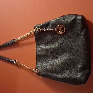 Michael Kors Elegant Black Leather Tote Bag